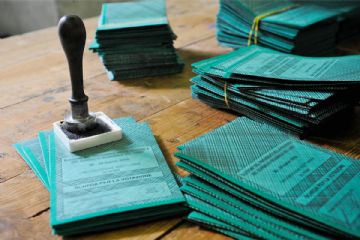 Scede elettorali sul tavolo del seggio
